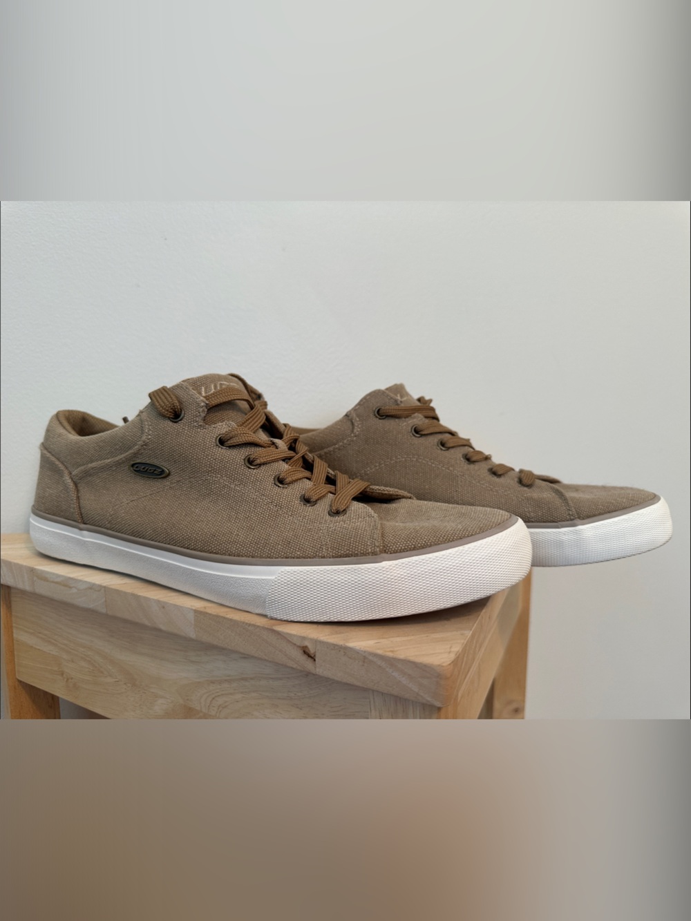 Men’s Lugz Tan Canvas Low-Profile Sneakers with White Sole